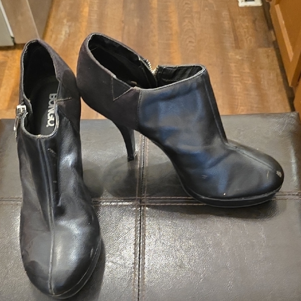 BONGO Women's Black Heeled Boots